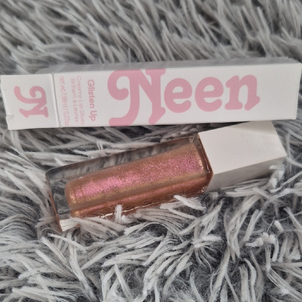 Neen Glisten Up Lip Gloss - Shimmering Pink